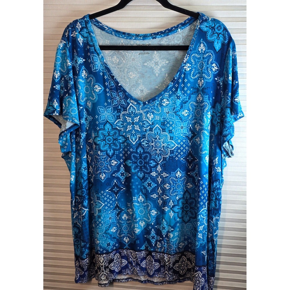 Westport Woman T-Shirt Plus Size 3X Blue Medallion Paisley V-Neck Short Sleeve